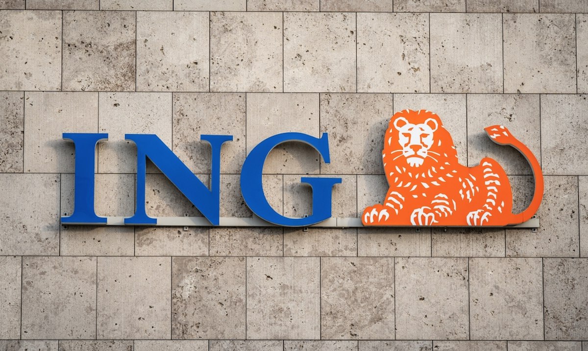 ING совместно с другими банками работает над проектом Stablecoin По свежим отчетам, ING сотрудничает с другими банками и поставщиками услуг в сфере криптовалюты , над проектом Stablecoin. Нидерландский банк запустил эту инициативу в ответ на... Известно, что проект носит экспериментальный характер, но численные детали пока не раскрываются. Могут возникнуть потенциальные последствия, так как проект может привести к значительным изменениям в традиционной банковской системе.