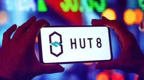 Майнеры наращивают балансы BTC — Hut 8 купила 968 BTC на $100 млн и теперь ходлит 10 096 BTC  $1 млрд