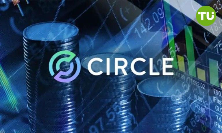 USDC стал самым динамичным стейблкоином 2024 года По данным эмитента Circle, к 1 января 2025 года оборот USDC увеличился на 78% и достиг $43,9 млрд. Это делает USDC самым быстрорастущим стейблкоином минувшего года. Хотя он все еще заметно отстает от USDT Tether. USDT, который завершил 2024 год с рыночной капитализацией в $137,5 млрд, занимая 66% сектора стейблкоинов.
