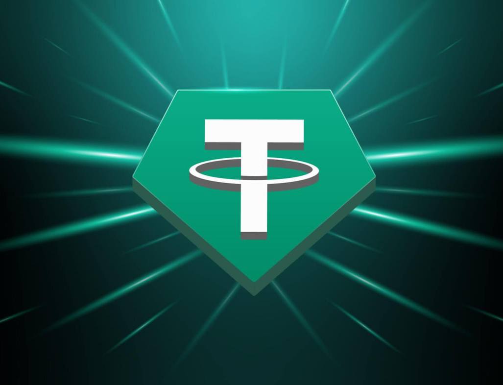 Tether уходит с европейского рынка Глава компании Паоло Ардоино отказался подавать заявку на лицензирование в Евросоюзе в соответствии с регламентом MICA: «Нам нужно защищать 400 млн пользователей, а не подчиняться требованиям ЕС». По словам Ардоино, ЕЦБ продвигает цифровое евро как инструмент контроля за гражданами. Tether теперь делает ставку на локальные стейблкоины и новые продукты для США. Пересылайте своим друзьям, еще больше полезного у нас в канале подписаться!