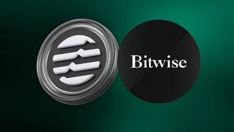 Aptos APT . Биржевой фонд. Ранее мы писали о том, что инвестиционная компания Bitwise Asset Management зарегистрировала биржевой фонд на Aptos в американском штате Делавэр. Эта процедура, как правило, предшествует подаче официальной заявки на одобрение фонда в адрес регулятора. Теперь стало известно, что Bitwise подала в Комиссию по ценным бумагам и биржам США SEC документы на согласование спотового Aptos ETF. Если SEC одобрит ETF, это может стать значимым событием для проекта и монеты, в которую пойдет новая волна ликвидности. Учитывая, что рыночная капитализация APT 3,65 млрд.$, "сдвинуть" ее крупному капиталу относительно просто. Активность инвестиционной компании отражает возрастающий интерес к криптовалютным биржевым фондам. На фоне смягчения регулирования в США может начаться бум криптовалютных ETF. Не рекомендация! Торгую на биржах: Bybit инструкция на регистрацию OKX инструкция на регистрацию BingX инструкция на регистрацию ↔ BitGet подарочный бонус 6200USDT Мой закрытый Премиум канал ⁉ А у вас есть в портфеле Aptos? -Да, - Нет, -Наблюдаю