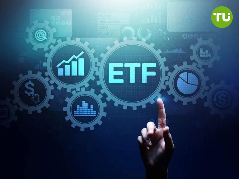 Два рекордных дня для крипто-ETF После двух дней притока четверг и пятница более чем на $1 млрд каждый, общая стоимость чистых активов биткоин-ETF достигла рекордных $158,03 млрд, согласно данным The Block. IBIT с активами под управлением $80 млрд более чем вдвое превосходит второй по величине фонд, FBTC от Fidelity $36,4 млрд . Среди ETF на ETH также лидирует BlackRock ETHA с активами в $6,14 млрд. У ETHE и ETH Grayscale в совокупности $5,12 млрд.