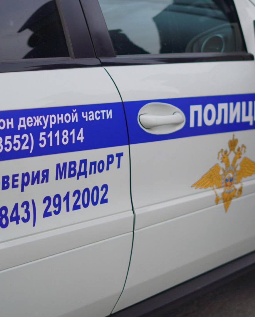 Жительница Набережных Челнов задержана за кражу шуруповерта В Набережных Челнах полиция задержала 29-летнюю женщину, подозреваемую в краже шуруповерта стоимостью 8 320 рублей из строительного гипермаркета. Инцидент произошел вечером, около 21:30, когда в торговом зале почти не было покупателей Похищенный инструмент изъят. Как выяснилось, у женщины уже есть судимости за аналогичные преступления В отношении нее возбуждено уголовное дело по статье 158 УК РФ кража . До решения суда она будет находиться под подпиской о невыезде Набережные Челны Онлайн #НабережныеЧелны #Татарстан