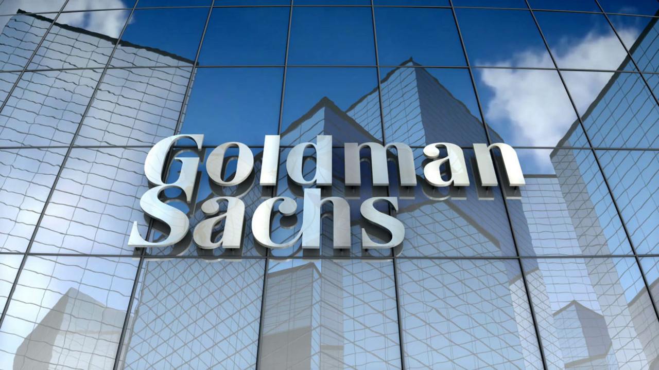 Goldman Sachs планирует преобразовать свою платформу цифровых активов в новую компанию, позволяющую крупным финансовым фирмам создавать, торговать и осуществлять расчеты по финансовым инструментам с использованием технологии блокчейн.  Инициатива основывается на запуске в 2022 году платформы Digital Asset Platform, которая позволяет оцифровывать традиционные активы с использованием блокчейн-технологий.   Крипто ТВ