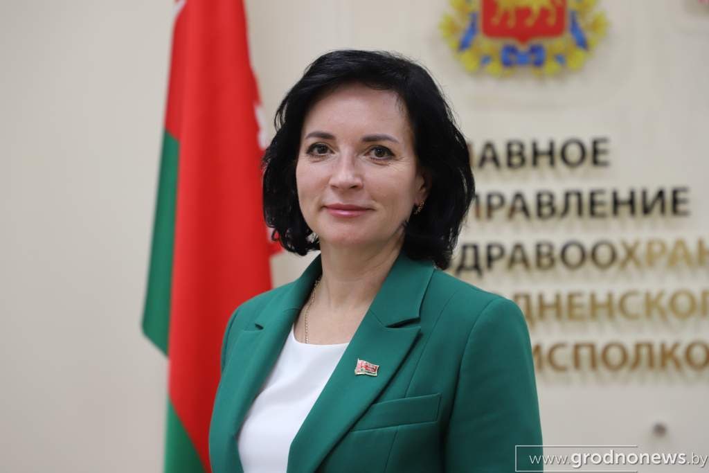 Как развивается информатизация медицинской сферы региона, рассказала начальник главного управления здравоохранения облисполкома Людмила Кеда   – С развитием информационно-коммуникационных технологий важным направлением является информатизация сферы здравоохранения. Сейчас идет работа по введению единой центральной информационной системы. В каждом медучреждении – как нашего региона, так и других областей – будут проведены локальные вычислительные сети, которые в дальнейшем будут объединены в единую сеть.   Это будет большим прорывом для медицины, потому что мы сможем видеть все данные о пациенте. Например, если пациент из Гродненской области прошел лечение в другом регионе или в республиканских центрах, городе Минске, эта система обеспечит получение всех данных о нем.    Поддержать канал бустами   Inst  TikTok  ВК  OK  FB