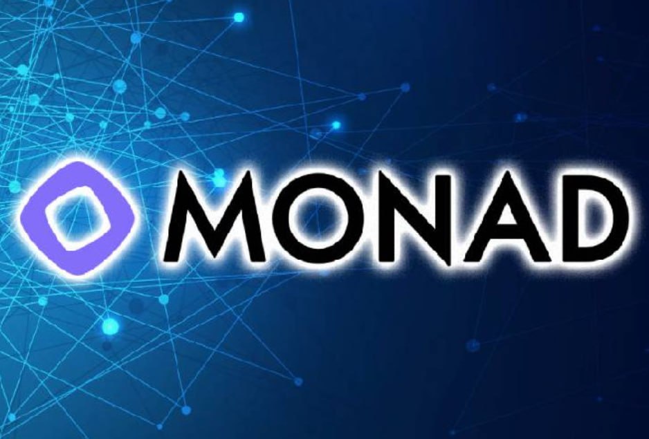 Разработчики Monad запустили тестовую сеть  Основатели многообещающего блокчейна 1-го уровня  Layer 1  Monad, начали поэтапный запуск собственной тестовой сети, что вызвало активное обсуждение в криптосообществе. Известный криптотрейдер Cobie подтвердил в соцсетях, что уже начал испытания. Он назвал скорость блокчейна впечатляющей. «Я провел транзакцию, это было быстро», — сообщил эксперт.  Разработка Monad стартовала с запуска devnet в марте 2023 года. Тогда в тестовом режиме сеть показала производительность в 10 тыс. транзакций в секунду. Коен Хон, генеральный директор Monad Labs, отметил: что запуск тестовой сети стал важным этапом для команды.  Monad отличается от классического Ethereum подходом к архитектуре. Вместо копирования существующего кода, команда создает новый EVM с нуля. Основная особенность системы — конвейерная архитектура, которая позволяет обрабатывать процессы параллельно, обеспечивая мгновенную финализацию блоков. Тем не менее, для узлов сети потребуется оборудование вдвое мощнее, чем для работы с основным блокчейном Ethereum.  Преимущество Monad в полной совместимости с EVM-байткодом. Это упрощает перенос существующих приложений Ethereum на новую платформу. Такой подход делает Monad привлекательной сетью для разработчиков, желающих получить доступ к более высокой пропускной способности.  Проект активно привлекает инвестиции. В апреле 2024 года Monad Labs завершила раунд финансирования на $225 млн, который возглавила инвестиционная компания Paradigm. Среди участников также значатся Electric Capital, Coinbase Ventures и Castle Island Ventures. Ранее стартап привлек $19 млн в декабре 2022 года, а общий объем инвестиций на разных этапах достиг $253 млн.  Несмотря на амбициозные цели, проект сталкивается с вызовами. Высокие требования к оборудованию и необходимость доказательства заявленной производительности в реальных условиях остаются ключевыми вопросами. Однако поддержка крупных инвесторов и инновационный подход Monad позволяют рассчитывать на успешное развитие сети.