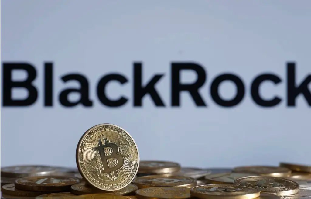BlackRock встретились с SEC по теме криптовалют Фингигант с активами на $10трлн в пятницу обсуждал с целевым криптоотделом регулятора: Стейкинг и его параметры Токенизацию активов Стандарты утверждения ETF Похоже, что в скором времени появится больше ETF на альты и принимать их будут гораздо быстрее Crypto