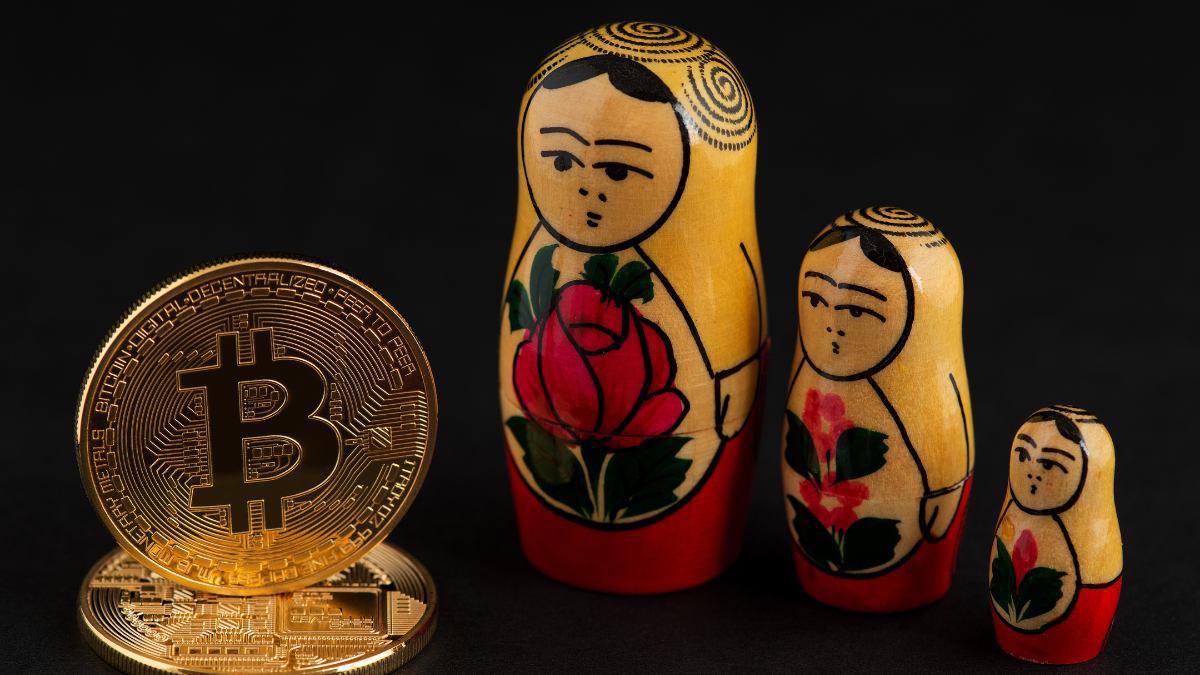 29 мая правительственная комиссия по электроэнергетике рассмотрит запрет майнинга в 5-ти регионах Среди них: Бурятия, Забайкалье, Хакасия, Карелия и Пензенская область. Но в Хакасии, Карелии и Пензенской области ограничения могут отклонить как необоснованные. В Бурятии и Забайкальском крае майнинг уже ограничен на отопительный сезон, но власти хотят продлить запрет до 2031 года.