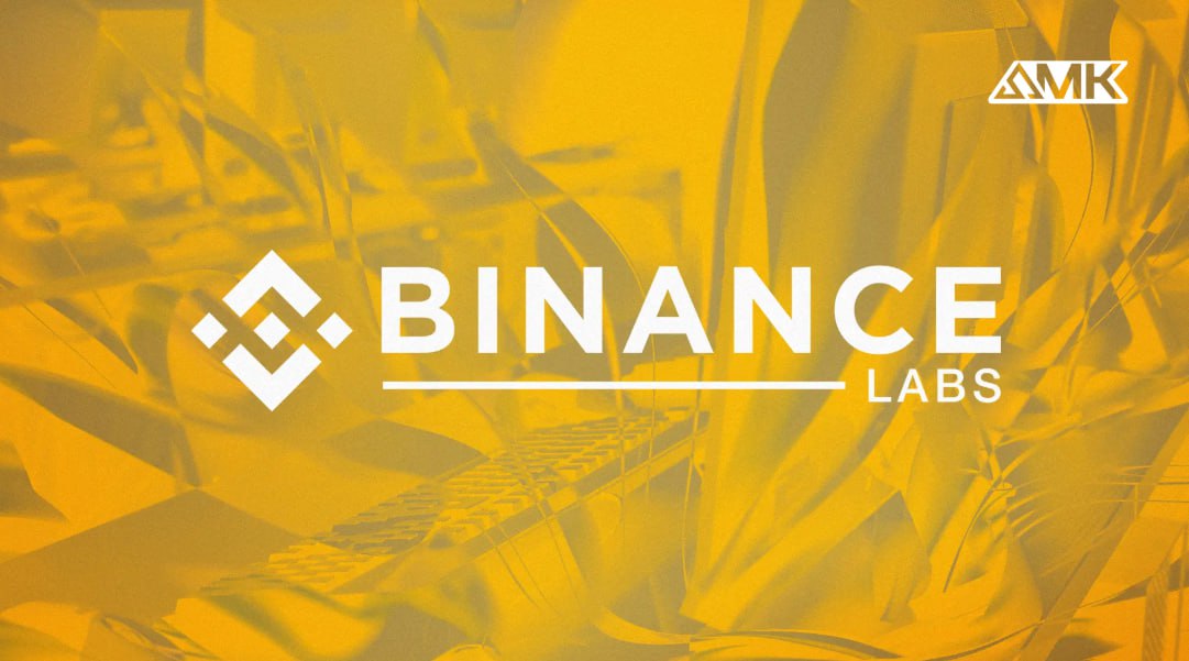 Binance Labs анонсировала ребрендинг  Венчурное подразделение криптобиржи Binance намерено сменить название. Одной из причин стало возвращение CZ и его стремление лично участвовать в этом направлении.  Венчурное подразделение Binance расширит свою инвестиционную деятельность, охватывая не только операции на первичном рынке, но и сделки с ликвидностью на вторичном рынке, включая OTC. Компания готова вкладывать средства в стартапы на всех этапах развития.   В 2024 году компания поддерживала диверсифицированный портфель, включая проекты в TON, Solana, Ethereum и основные L2.   Binance Labs также инвестировала в команды из формирующихся экосистем вроде Berachain, Monad, Initia, и более устоявшихся, таких как Stacks, Celestia и Bittensor.   В организации ожидают динамичный этап развития индустрии в 2025 году благодаря разработке благоприятной регуляторной среды в США. Этот сдвиг усилит интерес институциональных инвесторов и увеличит вложения в криптовалютный сектор, ускоряя его переход к более зрелой стадии развития.  Ключевыми направлениями Binance Labs в 2025 году станут криптовалюты и блокчейн, искусственный интеллект, биотехнологии, а также инновации на пересечении этих областей.  Игры, ZK и решения для обеспечения конфиденциальности способны вернуть к себе интерес благодаря переходу от разработки к производству, позволяя создавать новые сценарии использования.   Существующие направления вроде DeSci, RWA/стейблкоинов и ИИ-агентов продолжат успешное развитие.