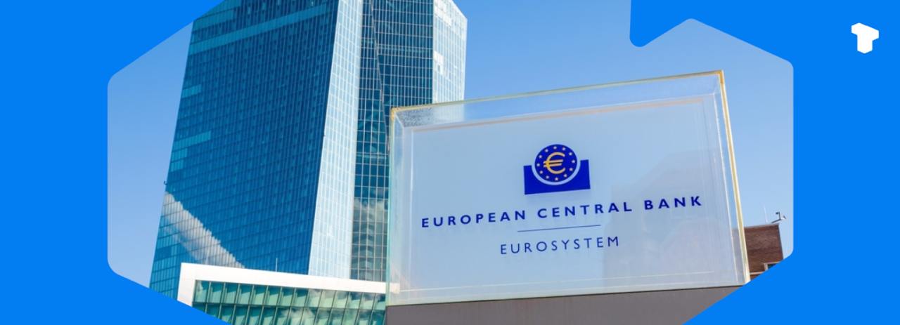 Европейский центральный банк  ECB  настаивает на введении цифрового евро в ответ на продвижение президентом США Дональдом Трампом стейблкоинов, привязанных к доллару США.  Член правления ECB Пьеро Чиполлоне подчеркнул необходимость цифрового евро для противодействия растущему влиянию стейблкоинов, которые угрожают еще больше вытеснить банки с рынка посредников, привлекая клиентов более низкими комиссиями и большим удобством.    Телеграм  Х    Сообщество  Источник