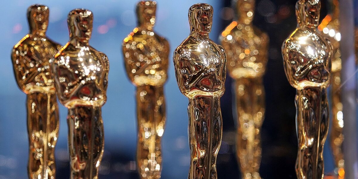 В США объявили номинантов на 98 ю церемонию вручения премии Оскар Как распределились номинации Лучший фильм Бугония F1 Франкенштейн Хамнет Марти Великолепный Битва за битвой Секретный агент Сентиментальная ценность Грешники Сны поездов Лучший режиссер Хлои Чжао Хамнет Джош Сафди Марти Великолепный Пол Томас Андерсон Битва за битвой Йоаким Триер Сентиментальная ценность Райан Куглер Грешники Лучший актер Тимоти Шаламе Марти Великолепный Леонардо ДиКаприо Битва за битвой Итан Хоук Голубая луна Майкл Б Джордан Грешники Вагнер Моура Секретный агент Лучшая актриса Джесси Бакли Хамнет Роуз Бирн Я бы тебя пнула если бы могла Кейт Хадсон Мелодия их мечты Ренате Реинсве Сентиментальная ценность Эмма Стоун Бугония Лучший кастинг Хамнет Марти великолепный Битва за битвой Секретный агент Грешники Церемония пройдет 15 марта в театре Долби в Лос Анджелесе Новость дополняется The Blueprint News