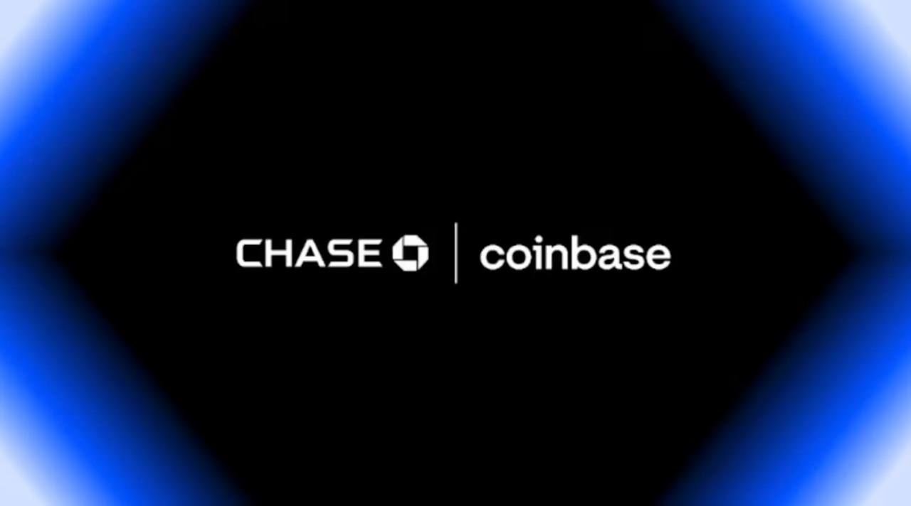 Coinbase и банк JPMorgan Chase объявили о партнёрстве Осенью 2025 года клиенты смогут оплачивать покупки на Coinbase кредитными картами Chase. С 2026 года станет доступна конвертация баллов Chase Ultimate Rewards в стейблкоин USDC на блокчейне Base, а также прямая интеграция банковских счетов Chase с платформой Coinbase.