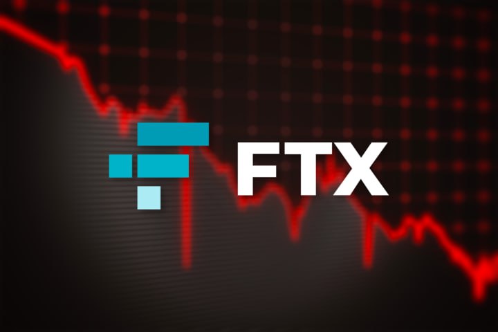 Скам-биржа FTX сегодня начнет выплаты пользователям с балансами менее $50 000 — всего планируют выплатить $16 млрд, процесс займет несколько месяцев.  Криптаны получат деньги по курсу дна рынка 2022 года: если у вас был 1 BTC на FTX на момент банкроства, вы получите $20 000, а не $100 000 или 1 BTC.  P.S. Если вы ходлер Ethereum — вы ничего не потеряете, так как курс практически не изменился   ————————————— Exchanges:   Bybit   OKX