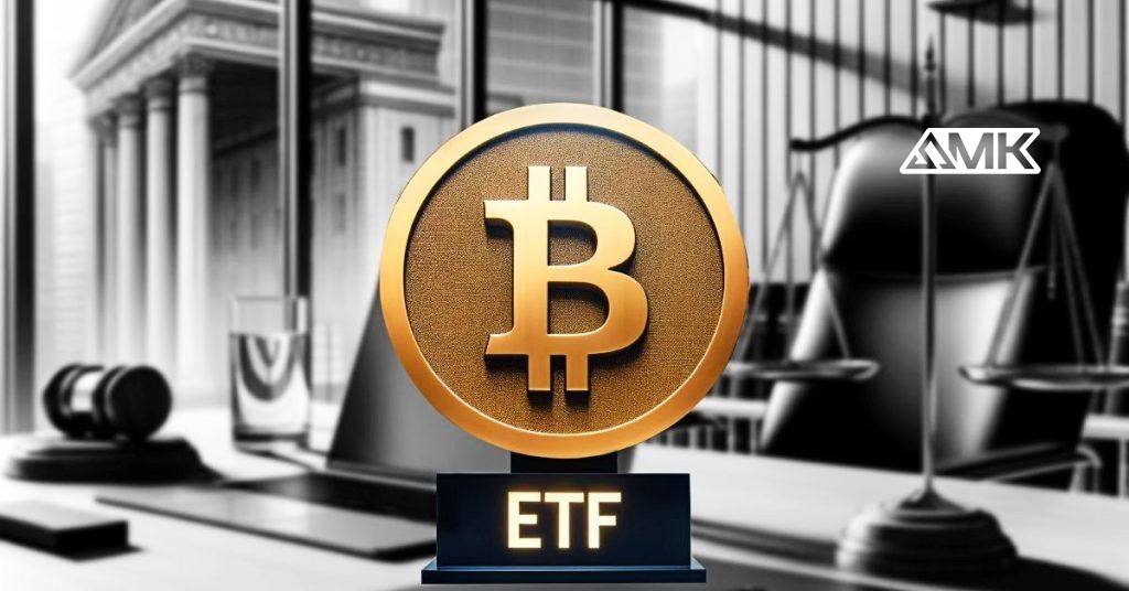 Годовщина запуска спотовых биткоин-ETF  11 января исполнился ровно год с момента начала торгов спотовыми биткоин-ETF в США. Эксперты отметили впечатляющий рост сегмента и спрогнозировали еще больший институциональный интерес.    Согласно SoSoValue, с момента запуска 12 эмитентов накопили 1,13 млн BTC стоимостью $106,6 млрд — 5,4% от общего предложения монеты. Совокупный объем торгов биржевыми фондами достиг $660 млрд.   Среди лидеров первых недель по объему торгов были BlackRock, Fidelity и Grayscale. Последний эмитент обеспечил свои показатели за счет конвертированного биткоин-траста GBTC — сокращение дисконта побудило инвесторов к продажам, которые перекрывали притоки в другие фонды.  На фоне роста биткоина выше $100 000 в декабре объем активов под управлением  AUM  всех американских биткоин-ETF превзошел показатель аналогичных продуктов на основе золота. При этом драгметаллу потребовалось 20 лет для достижения отметки в $130 млрд, а у первой криптовалюты это заняло меньше года.   По словам главы американского подразделения 21Shares Федерико Брокате, фискальная политика в 2024 году способствовала интересу к новым инструментам.     «Снижение процентных ставок центральными банками создало благоприятную макроэкономическую среду для биткоина, привлекая капитал по мере увеличения финансовой ликвидности», — отметил он.  Первенство в сегменте спотовых биткоин-ETF изначально занял GBTC от Grayscale, поскольку являлся конвертированным трастом с уже имеющимся AUM. К концу мая его опередил IBIT от BlackRock.  Фонд до сих пор удерживает лидирующие позиция с объемом активов под управлением на $52,7 млрд. Во время запуска продуктов в январе в распоряжении IBIT находилось 2621 BTC, на текущий момент показатель достиг 557 881 BTC.   Напомним, эксперты CF Benchmarks допустили, что в 2025 году инвестиционные консультанты увеличат свои позиции в ETF на базе биткоина и Ethereum более чем на 50%.