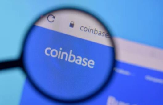 Сегодня американская криптобиржа Coinbase проведет делистинг USDT и других стейблкоинов на территории Евросоюза  Для европейцев перестанут быть доступны монеты: USDT, PAX, PYUSD, GUSD, GYEN и DAI.  Решение связано с требованиями регламента MiCA, в связи с новыми правила для криптовалютного рынка.   Чтобы не потерять монеты европейцам нужно обменять их на USDC, EURC, или перевести на горячие кошельки.   Несоответствие продукта Tether по регламенту MiCA сильно ударит по позициям Coinbase в Европе.