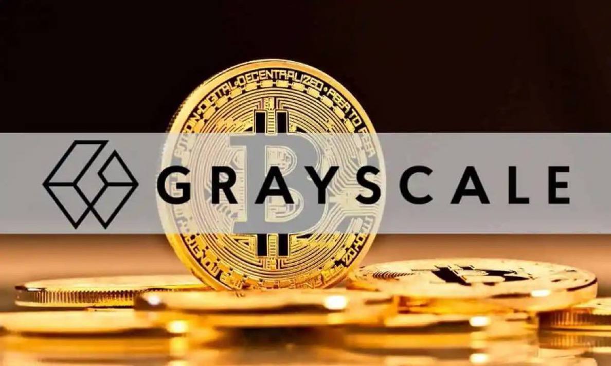 Grayscale запустила Grayscale Bitcoin Miners ETF, торгующийся под тикером MNRS, который нацелен на инвесторов, заинтересованных в инвестиции в майнинговые компании, а не напрямую в BTC   Этот фонд включает в себя значительные доли в ведущих майнерах, таких как MARA и RIOT.