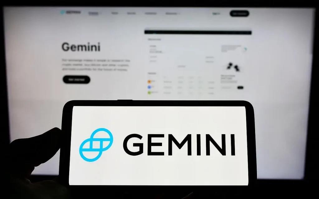 Gemini открыла хаб на Мальте для соответствия MiCA  Криптобиржа Gemini запустила хаб на Мальте, чтобы соответствовать стандартам MiCA, пользуясь криптодружественной политикой страны.   Лицензию от MFSA компания получила в декабре 2024 года. Gemini планирует расширить услуги на 32 страны Европы, поддерживая рост евро-стейблкоинов и доверие к рынку.  Подробнее: cryptol.info/Gemini  #Gemini    Cryptol