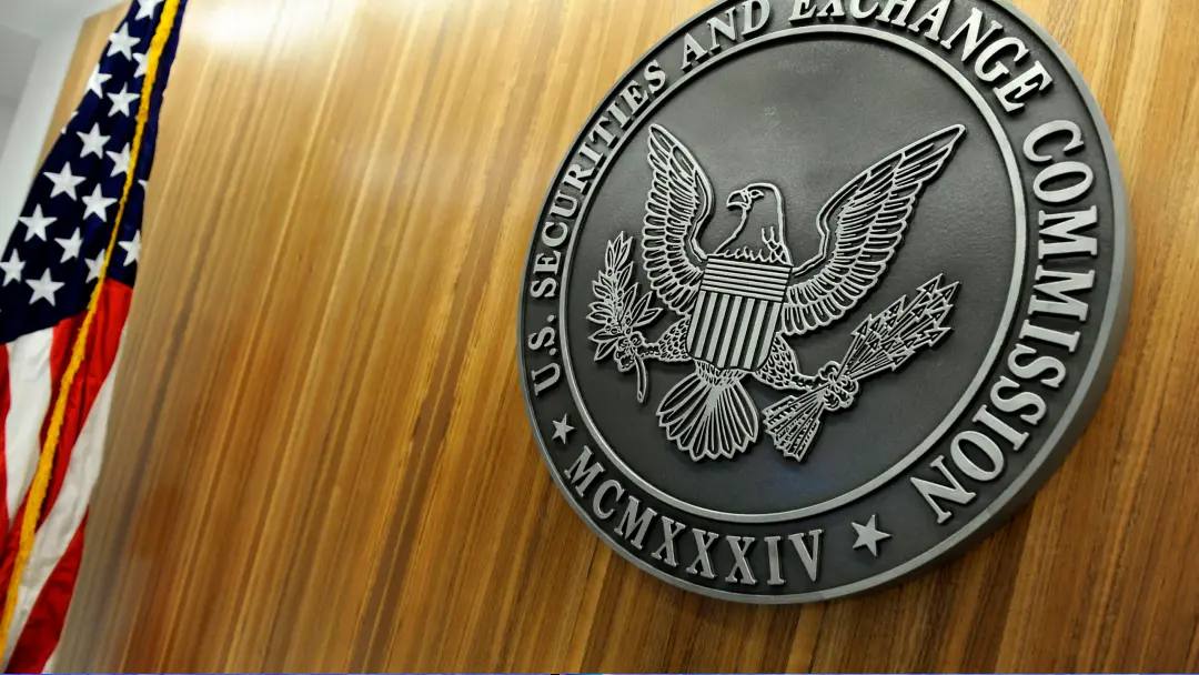 SEC отложила рассмотрение спотового Bitcoin ETF, от Truth Social, компанией Дональда Трампа. Кроме того, регулятор также отложил решение по запуску Solana ETF от Grayscale.