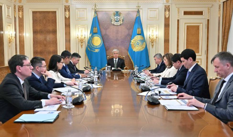 Национальный банк Казахстана одобрил запуск криптовалютных карт, позволяющих осуществлять безналичные платежи и снимать фиатные деньги с конвертацией в режиме реального времени