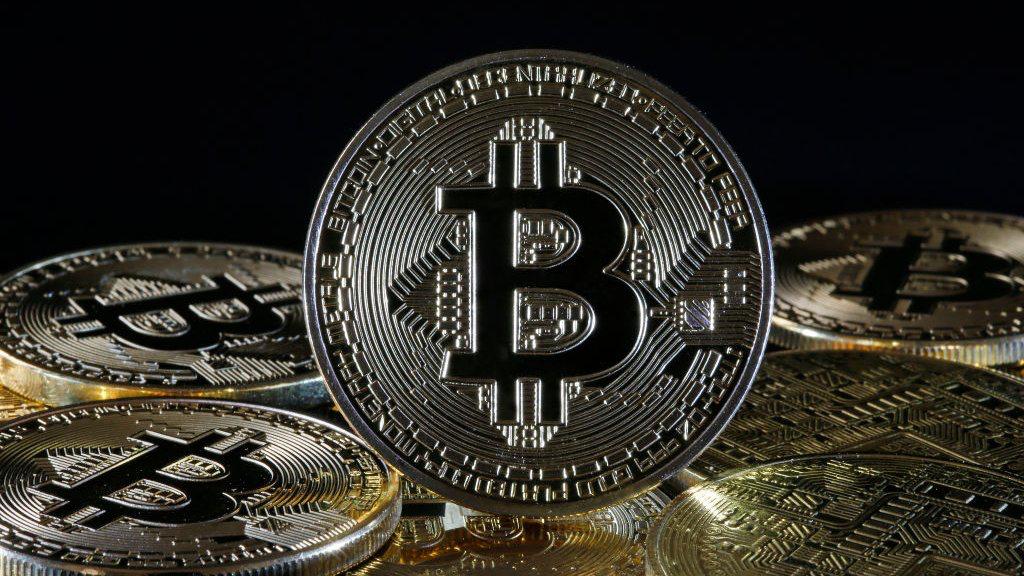 Биткоин — валюта сопротивления  87% людей живут под давлением режимов, и именно BTC помогает им сохранить доступ к деньгам.  Алекс Гладштейн объяснил, почему биткоин важен для правозащитников и оппозиции. Никаких посредников, никакой цензуры — только код.     Торгуй криптовалютой на Bybit  Крипто Стукач   Подписаться
