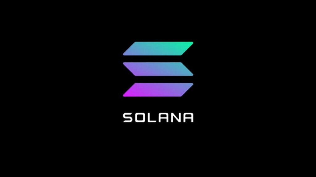 Standard Chartered ждёт $500 за Solana Standard Chartered прогнозирует, что Solana SOL может вырасти до $275 к концу 2025 года и до $500 к 2029, но в ближайшие 2–3 года будет уступать Ethereum. Причина — зависимость от торговли мемкоинами, которая уже прошла пик. По словам аналитика Джеффри Кендрика, Solana сейчас торгуется «дешево» по отношению к своему «блокчейн-ВВП» доход от всех приложений в сети . Однако падение активности и слабый драйвер роста — плохое сочетание. В перспективе Solana может стать базой для финтеха, соцсетей и DePIN, но эти сектора начнут масштабироваться только через пару лет. До этого Solana, скорее всего, останется недооценённой. #новости_рынок