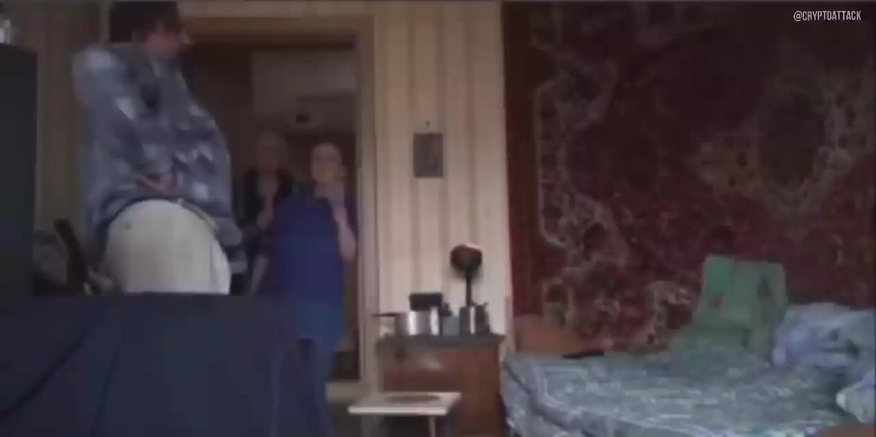 Джеймс Уинн делится кошельком для донатов в попытке избежать ликвидации