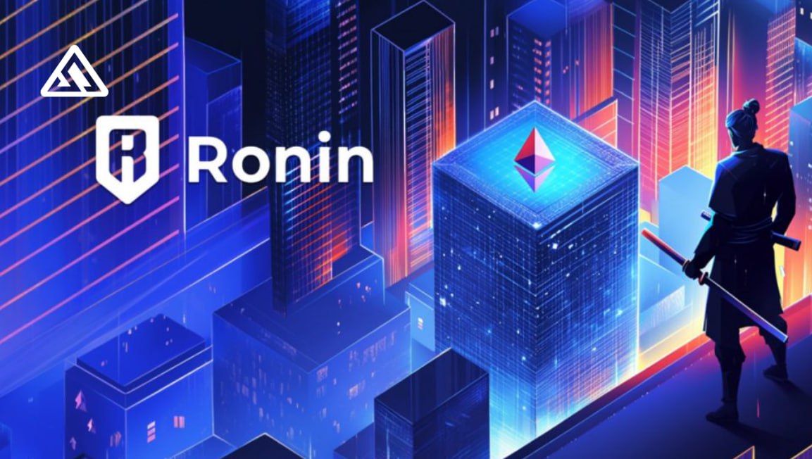 Ronin возвращается на Ethereum Команда Sky Mavis объявила, что игровой сайдчейн Ronin, изначально созданный для Axie Infinity, станет полноценным L2-решением на Ethereum. Миграция завершится в первой половине 2026 года. Главное: Ronin уйдёт от статуса отдельного сайдчейна и станет многофункциональной сетью для приложений, не ограничиваясь только играми. Транзакции будут обрабатываться в 12 раз быстрее, а безопасность обеспечит сама сеть Ethereum. Введут новый консенсус Proof-of-Distribution, по которому будут выплачиваться награды за стейкинг $RON. Почему возвращаются на Ethereum: Эфир стал быстрее и дешевле благодаря развитию L2 и DA-решений. Ethereum Foundation провела реструктуризацию и стала «гибче». Ethereum усилил позиции в институциональной среде — «победил в войне за внимание Уолл-стрит». Подключение к экосистеме Ethereum открывает новые возможности для токеномики Ronin. В Ronin отметили: «Мы в восторге от возвращения домой в Ethereum. Этот цикл ознаменовал институциональное принятие криптовалют, но игровой сектор пока отстаёт. Мы готовы это изменить». Игровая сеть Ronin делает ставку на новый виток роста — теперь уже в экосистеме Ethereum. Mining Cluster TG Dzen Web