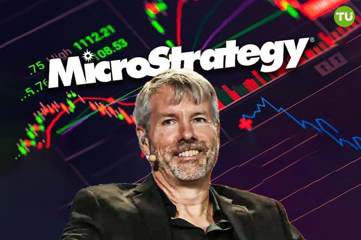 ​MicroStrategy может войти в Nasdaq 100   MicroStrategy имеет 90% шансов быть включенной в индекс Nasdaq 100, согласно данным Polymarket.    Акции компании выросли на 500% с начала года, а рыночная капитализация превысила $100 млрд.  Super Micro Computer и Moderna, вероятно, будут исключены из Nasdaq 100.