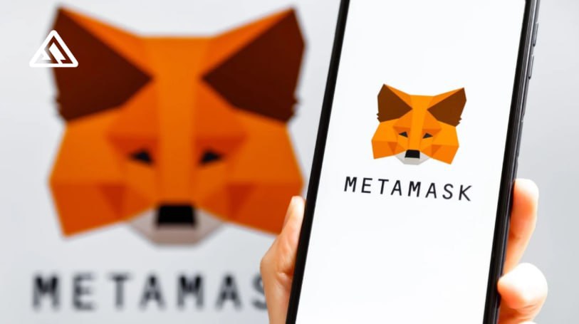 MetaMask теперь с поддержкой Solana! Один из самых популярных Web3-кошельков MetaMask официально добавил поддержку Solana в своём браузерном расширении. Это большой шаг навстречу пользователям, давно ожидавшим интеграцию одной из самых востребованных сетей вне экосистемы Ethereum. Поддержка в мобильном приложении ожидается в ближайшие недели. В будущем MetaMask планирует интеграцию и других не-EVM сетей, расширяя возможности для миллионов пользователей. Кстати, база MetaMask уже превысила 100 миллионов пользователей по всему миру! Также в работе: Прямая поддержка Bitcoin запуск — 3 квартал Интеграция ERC-5792 для упрощения сложных транзакций Поддержка абстракции аккаунта — новый уровень UX в Web3 Web3-экосистема становится всё более гибкой и удобной. MetaMask остаётся на передовой этого движения. Mining Cluster TG Dzen Web