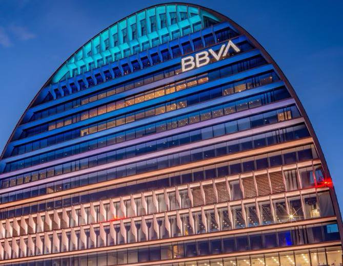 Испанский банковский гигант BBVA запускает торговые и депозитарные услуги BTC и ETH для розничных клиентов через свое мобильное приложение