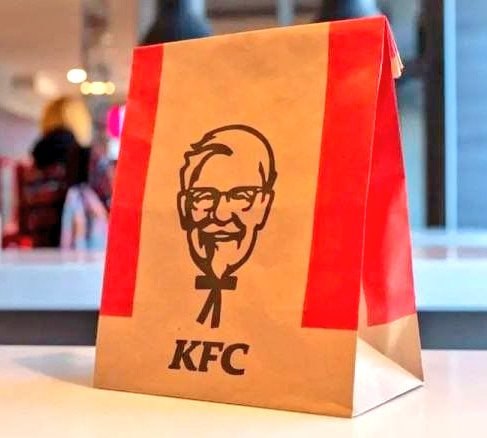 Американский гигант быстрого питания KFC закрыл все свои рестораны в Дании после того, как в течение многих лет там подавали курицу с истёкшим сроком годности. Они просто переклеивали этикетки на просроченное куриное филе и жарили его.