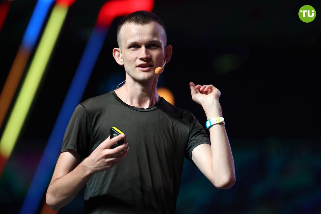 Виталик Бутерин считает, что Ethereum спасет во время кризиса Соучредитель Ethereum выразил обеспокоенность по поводу рисков централизованных цифровых платежных систем В частности, Швеция всегда была привержена политике безналичных расчетов, а теперь призывает всех иметь под рукой наличные . Бутерин заявил, что Ethereum может стать лучшим децентрализованным решением во время кризиса. кризиса.