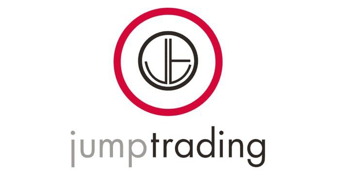 Jump Trading возобновляет криптовалютные операции в США после регулятивного отступления  Jump Trading наращивает объемы торговли криптовалютой в США и нанимает новых специалистов после более чем двух лет снижения активности из-за давления со стороны регулирующих органов. Фирма остается под следствием SEC и CFTC и сталкивается с иском от Fracture Labs из-за предполагаемого сброса токенов DIO. Несмотря на прошлые проверки, Jump расширяется на фоне признаков более благоприятного климата регулирования в США.