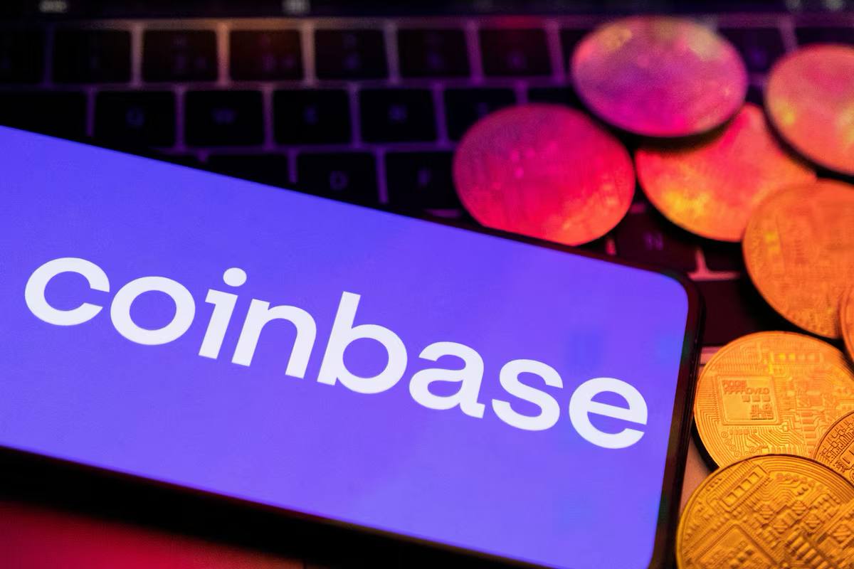 Биржа Coinbase собирается получить одобрение от SEC на запуск торгов токенизированными акциями The Whale Chat