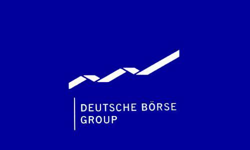 Clearstream, дочерняя компания Deutsche Börse, начнет предлагать институциональным клиентам услуги хранения и расчетов в биткоине и эфире уже в этом году.  Со следующего месяца 2500 клиентов получат доступ к этим сервисам через ее подразделение Crypto Finance, а в будущем планируется расширение списка криптовалют и запуск стейкинга, кредитования и брокерских услуг.   Крипто ТВ