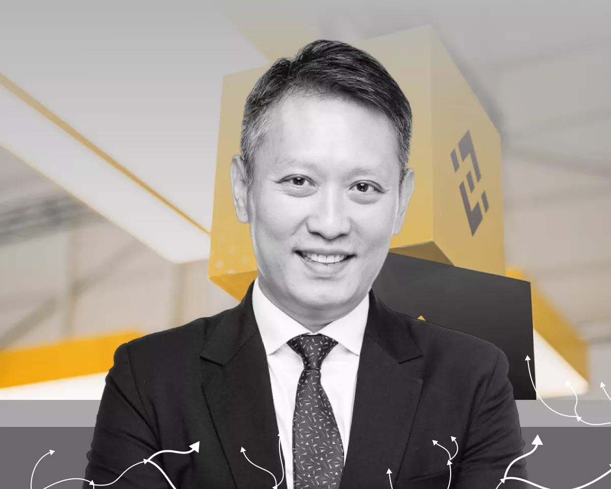 CEO Binance Ричард Тенг поделился с ForkLog прогнозами для криптоиндустрии на 2025 год. Он ожидает:    значительных регуляторных подвижек и уверен, что американское правительство изменит правила игры во всем мире, способствуя активному участию в индустрии новых TradFi-гигантов.    качественного изменения на рынке мем-коинов: хоть текущее безумие подчеркивает надежность инфраструктуры по созданию и торговли монетами, их становится слишком много, что требует перераспределения внимания и ресурсов.   увидеть еще один год сильных инноваций и роста, поскольку все больше проектов экспериментируют с токенизацией  RWA  и стейблкоинами.  В 2025 году Binance продолжит соответствовать требованиям для сохранения лидерства. Фокус также направят на образовательные инициативы для новичков на рынке, разработки в области ИИ и взаимодействие с государственными и частными институтами для расширения клиентской базы.  Подробнее в формате News+:    #Binance